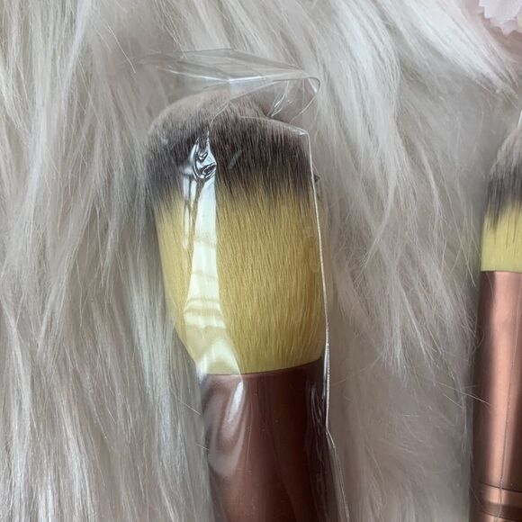 ANDR’E LORENT Makeup Brushes 5-Piece - Picture 4 of 8